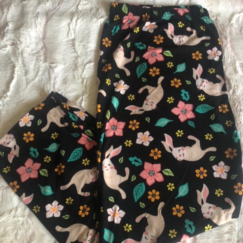 Brand new bunny capris-I bundle shipping check out my store!